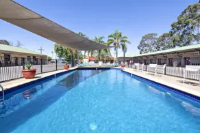Matilda Motor Inn - Pool