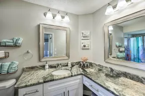 Waterfront Port Richey House w/ Heated Pool! - Innenbereich