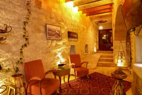 Bedrock Cave Hotel - Reception