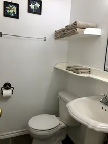 Edgewater Motel & Campground - Baño