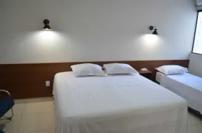 HOTEL IMPERIO - Zimmer