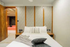 Alaya Stays Imperial Mystara 5-BHK with Common Pool & Garden Near Karla Cavs and Bhushi Dam - Værelse