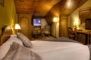 HOTEL & SPA El Castell de Ciutat - Chambre