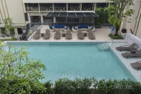 Centara Life Hotel Bangkok Phra Nakhon - Piscina