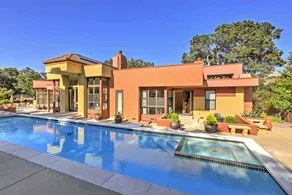 Chic California Escape w/ Pool, Hot Tub & Patio! - Pool