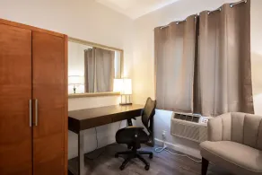 Anchor Pointe Inn - Rom