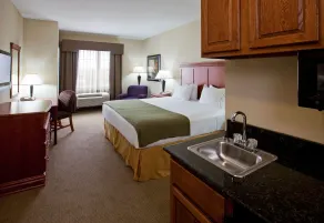 Holiday Inn Express Hotel and Suites Ada by IHG - Rom