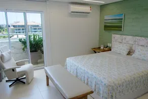 Penthouse Apartment with Hot Tub near Beach - Room