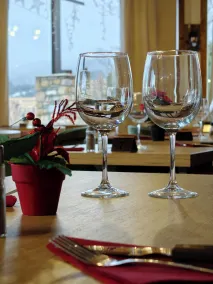 Le Catalan - Hôtel et appartements - Restaurant