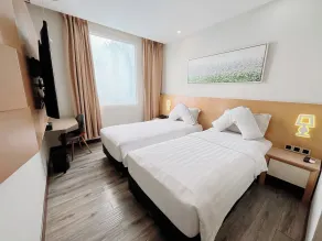 Verse Luxe Hotel Wahid Hasyim - Room