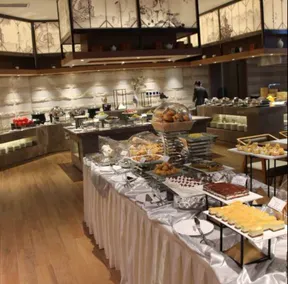 Queshan Lake Arcadia Intl Resort - Restaurant