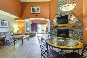 1st-floor Wisconsin Resort Condo w/ Patio! - Interiør
