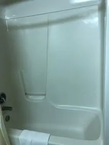 Econo Lodge Inn & Suites Warsaw - Baño