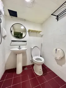 Taipei Triple Tiger Inn - Bathroom