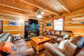 3 Mi to Lake! Mammoth Cave Cabin w/ Fire Pit - Innvendig