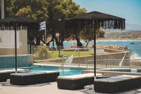 Elia Sea Suites - Piscine