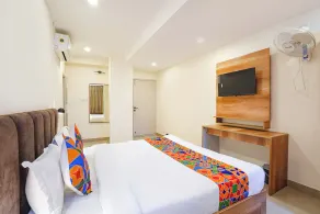 FabHotel Indian Suites - Krishnarajapuram - Rom
