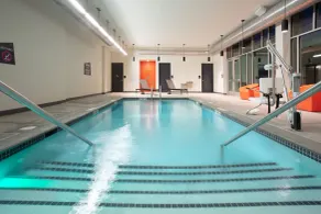 Aloft by Marriott Omaha Aksarben Village - Piscine