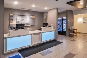 Holiday Inn Express Hotel & Suites Sioux Falls At Empire Mall by IHG - Reception