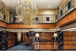 Inn at Great Neck - Lobby