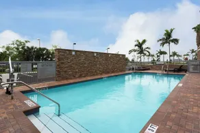 Fairfield Inn & Suites by Marriott Fort Lauderdale Pembroke Pines - Piscine