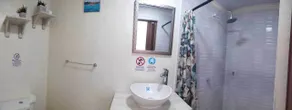 Posada In the Caribbean - Bathroom