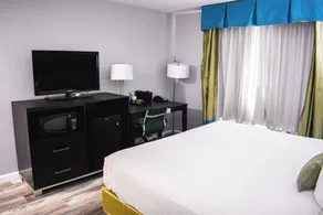 Baymont by Wyndham Midland Center - Chambre
