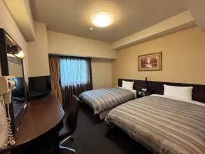 Hotel Route-Inn Tokuyama Ekimae - Chambre