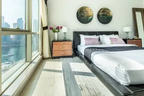 Striking 1BR in Dubai Marina - Minutes From Beach - Chambre