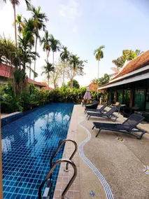 Cocoville Phuket - SHA Plus - Piscine