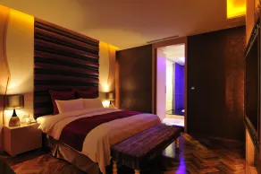 One + One Motel - Room