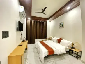 Luxe Stays - View from room