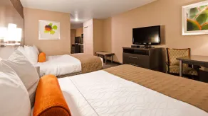 Best Western Plus Rama Inn & Suites - Habitación