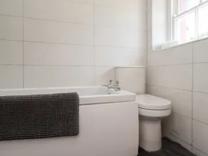 Cherry Tree Cottage - Badezimmer
