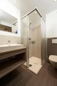 Hotel am Hof - Bathroom