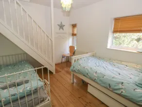 2 Linden Terrace - Værelse