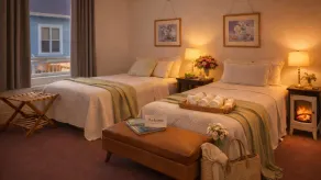 Tomales Hotel, Minutes from Dillon Beach - Rum