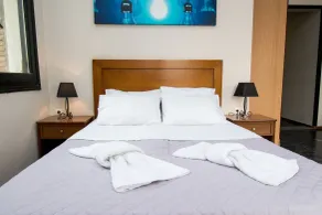 Stone Palace Hotel Near Athen's Airport Free Shuttle From and to Athen's Airport - Værelse