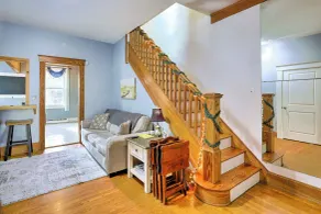 Cincinnati Home w/ Deck & Private Hot Tub! - Interni