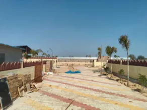 New Sunshine Resort and Water Park - Jardines del alojamiento