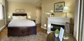 Woodstone Manor Inc - Habitación