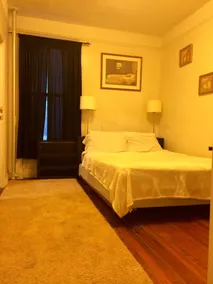 Upper West Side Manhattan Apartment - Room