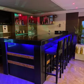 Carliza Hotel Lekki - Restaurante