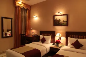 Hotel Florence Inn, Karol Bagh, New Delhi, 2 Min from Metro - Room