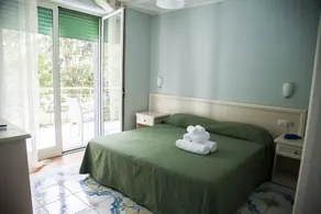 Medea Beach Resort - Cultural Stay near Amalfi Coast & Paestum - Quarto