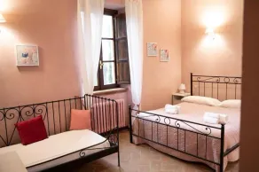 I Segreti del Borgo - Værelse
