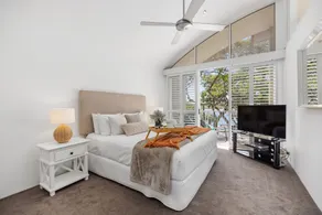 Noosa Outrigger Beach Resort - Room