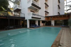 Evoke Express Candolim - Pool