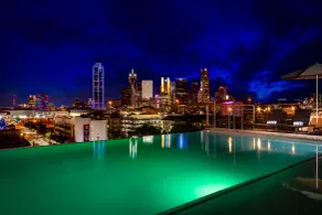 Canvas Hotel Dallas - Piscine