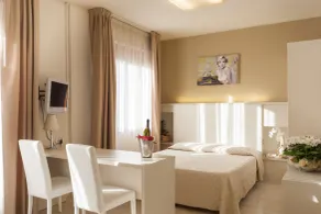 Suite Hotel Elite - Chambre